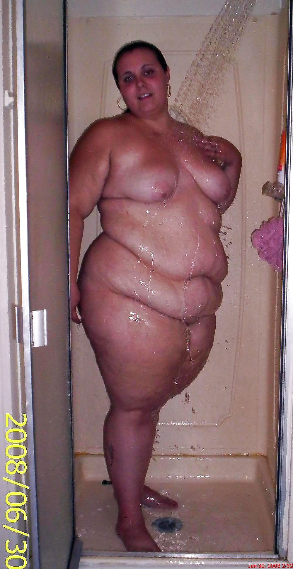 Bbw's showering
 #22552593