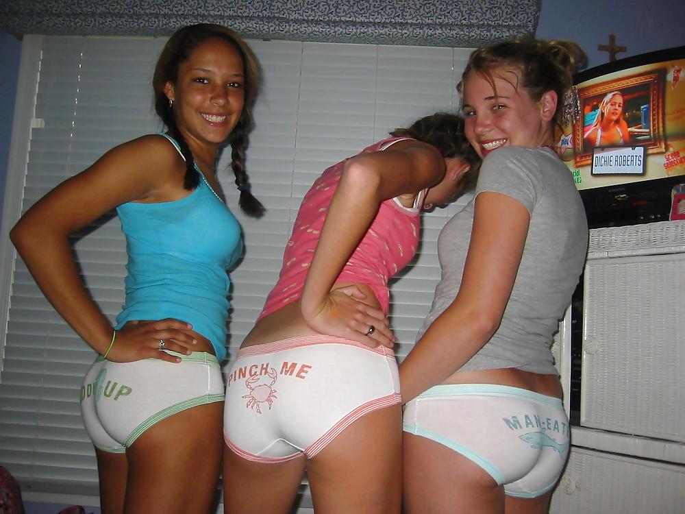 Candid voyeur public flashing tits panties party - girls #14498870