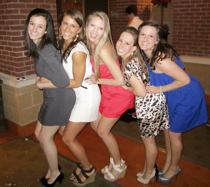 Tan malditamente caliente 4 - que uno se cogería
 #18695384