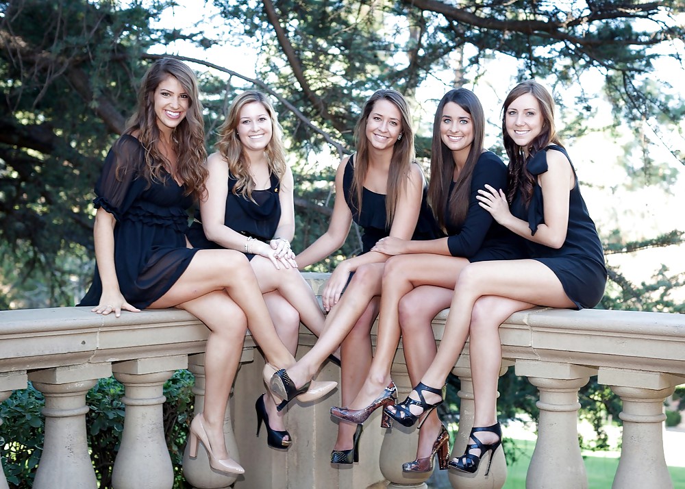 Tan malditamente caliente 4 - que uno se cogería
 #18695489