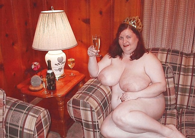 Brunette Mom with Tall TITS #9484532