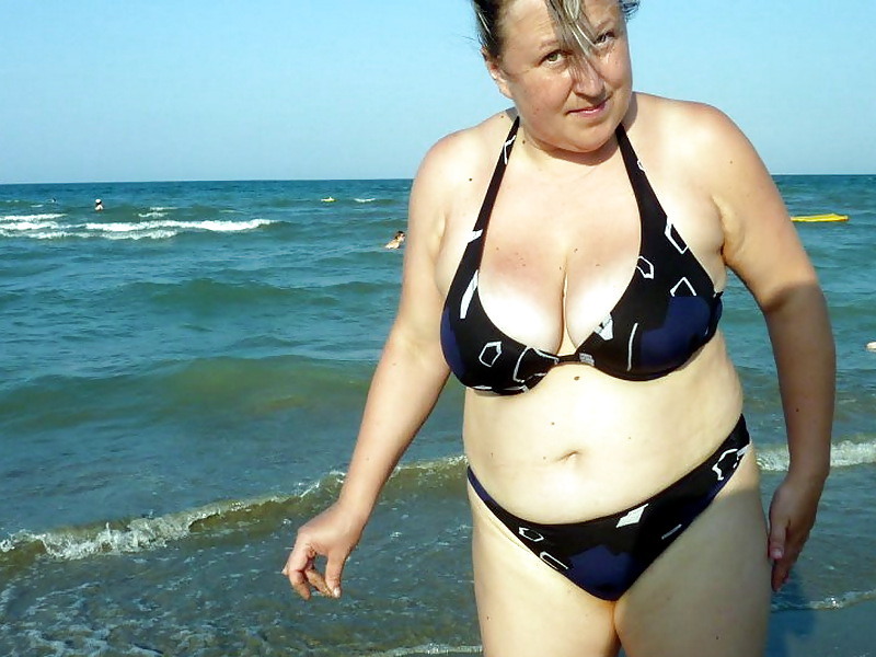 Busty granny on the beach! Mixed! #22290649