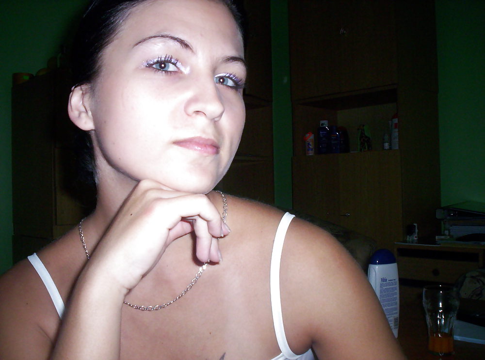 106pics #8642409