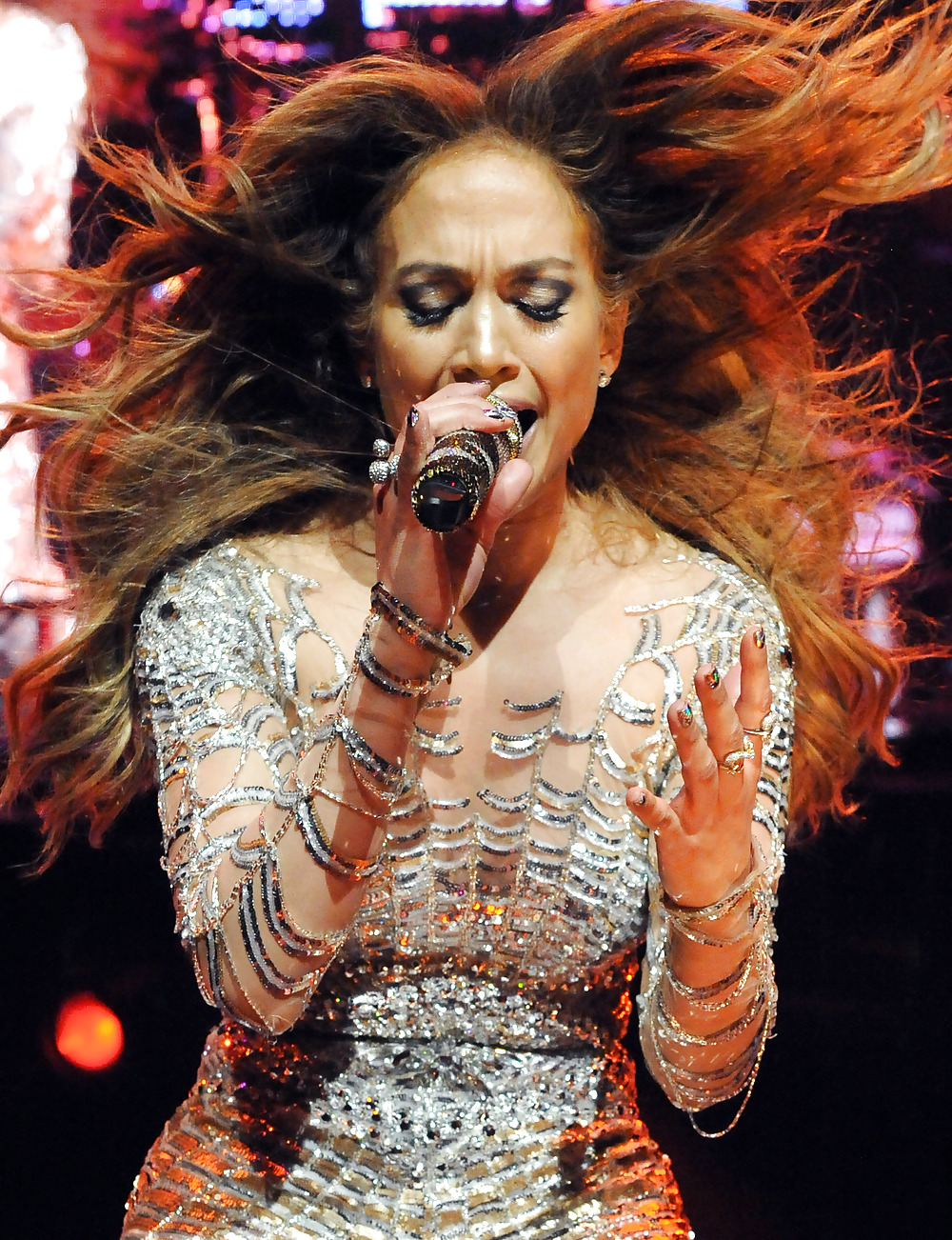 Jennifer Lopez KIIS FMs 2011 Wango Tango Concert #3903668