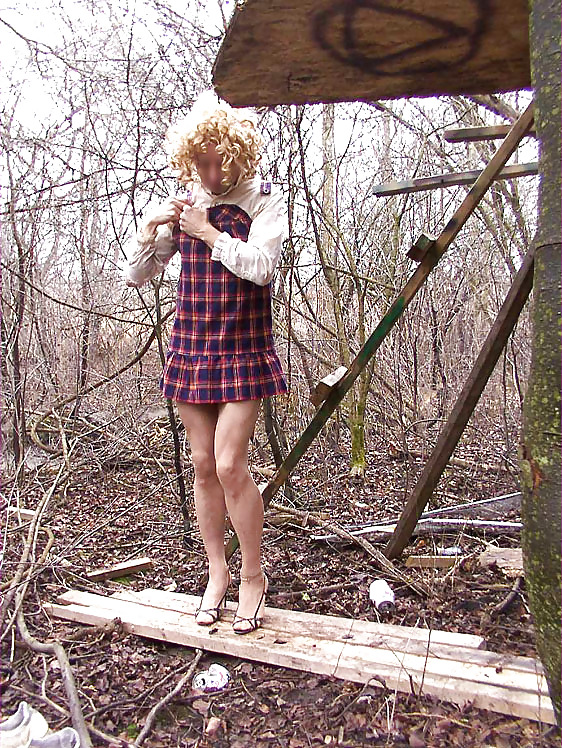 Crossdresser and the treehouse #9038315