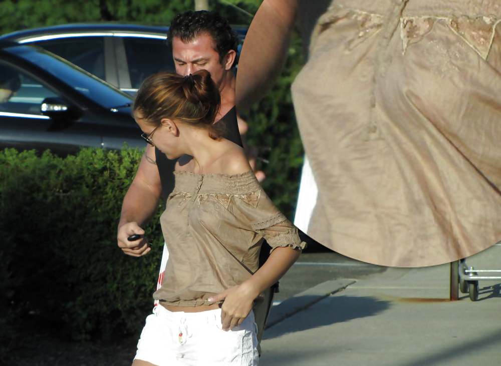 Tetitas en libertad
 #16974885