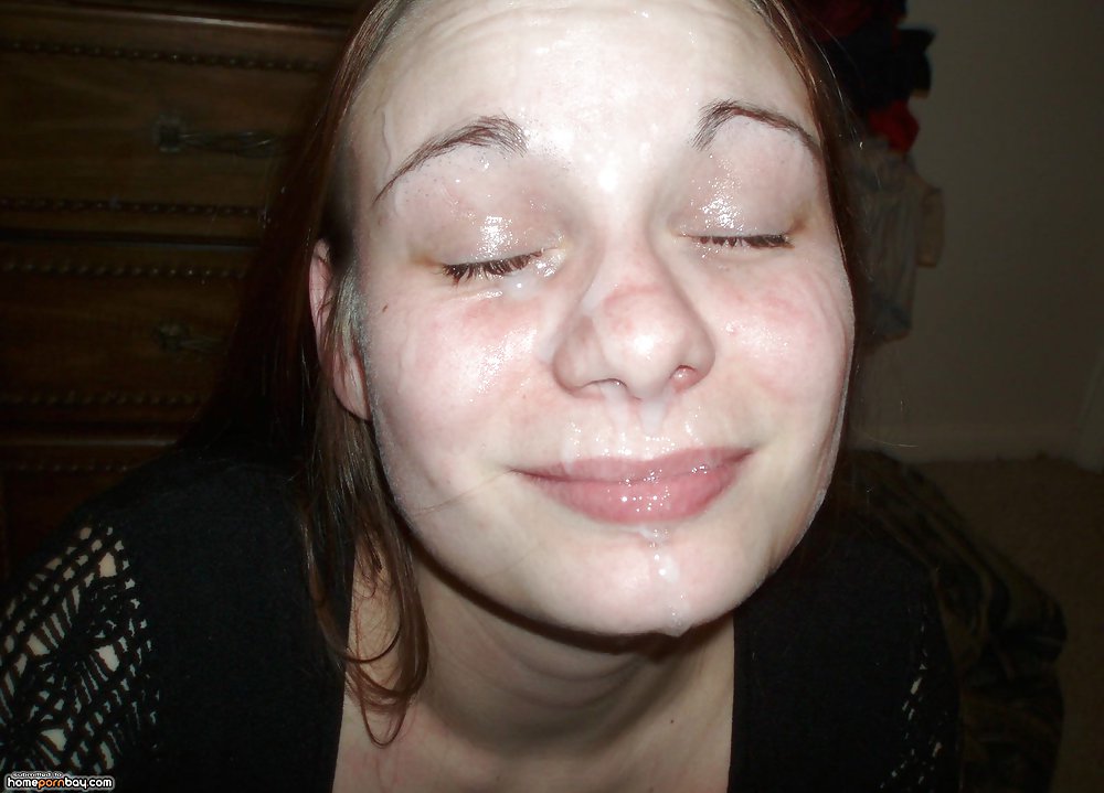 Cute babe takes a facial #21840011