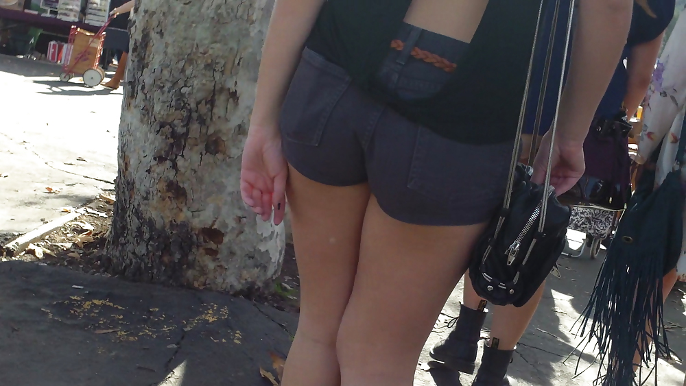 Sexy teen girls ass & butt in shorts  #6771435