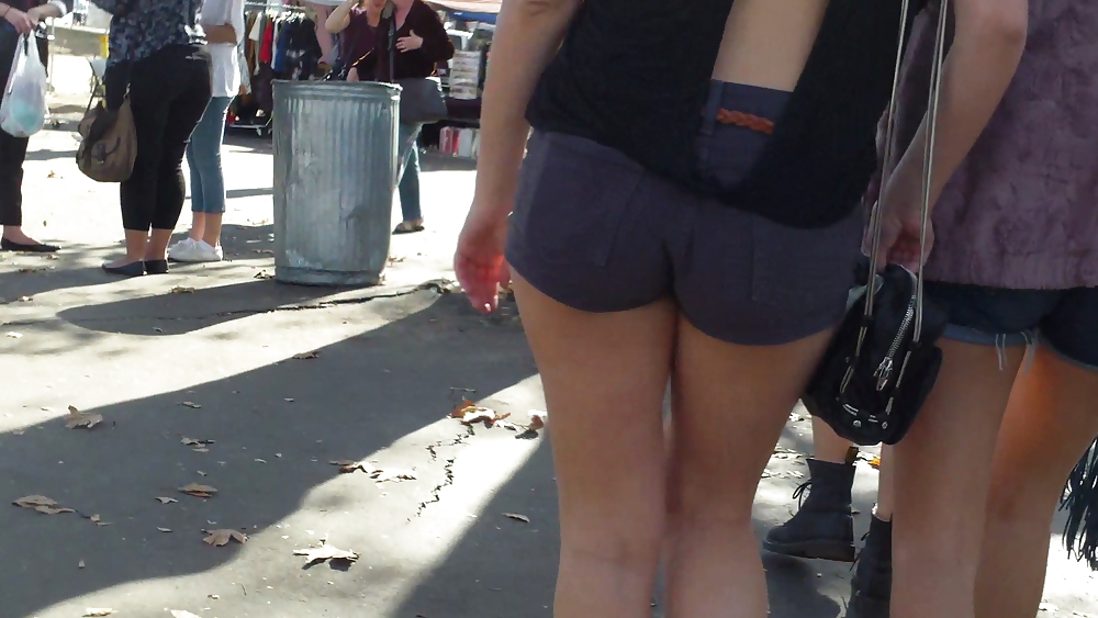 Sexy teen girls ass & butt in shorts  #6771524