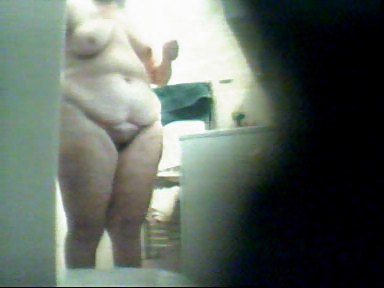 Bbw Schwester In Gesetze Behaarte Pussy Caght Auf Cam #7758896