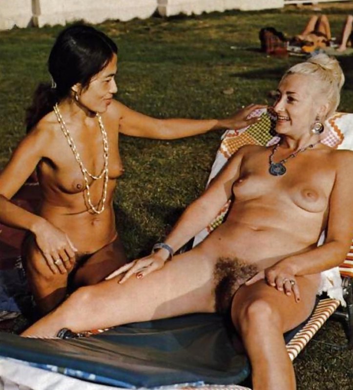 Nudistes Vintahe: Chatte Poilue Naturelle #11237817