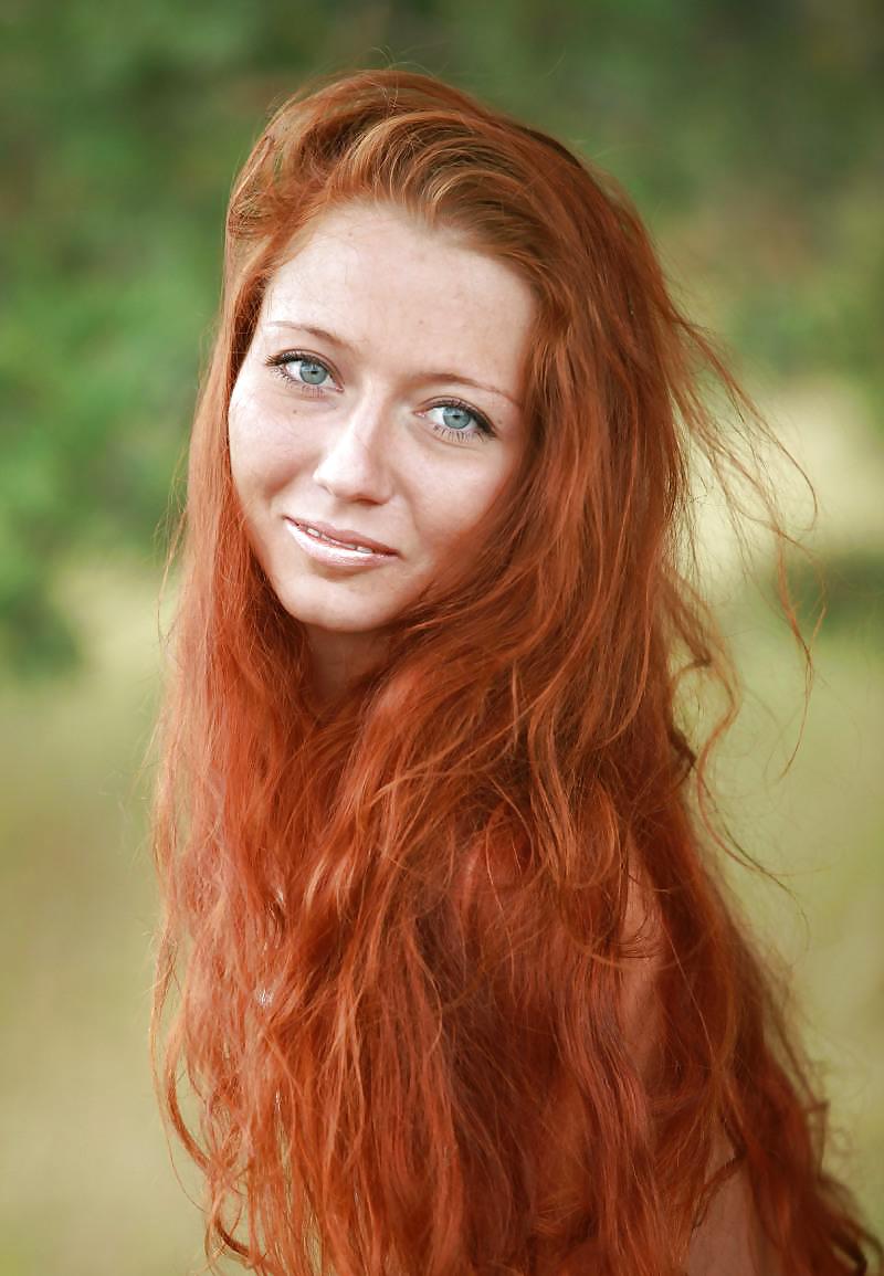 Giovani con i capelli rossi
 #14943220