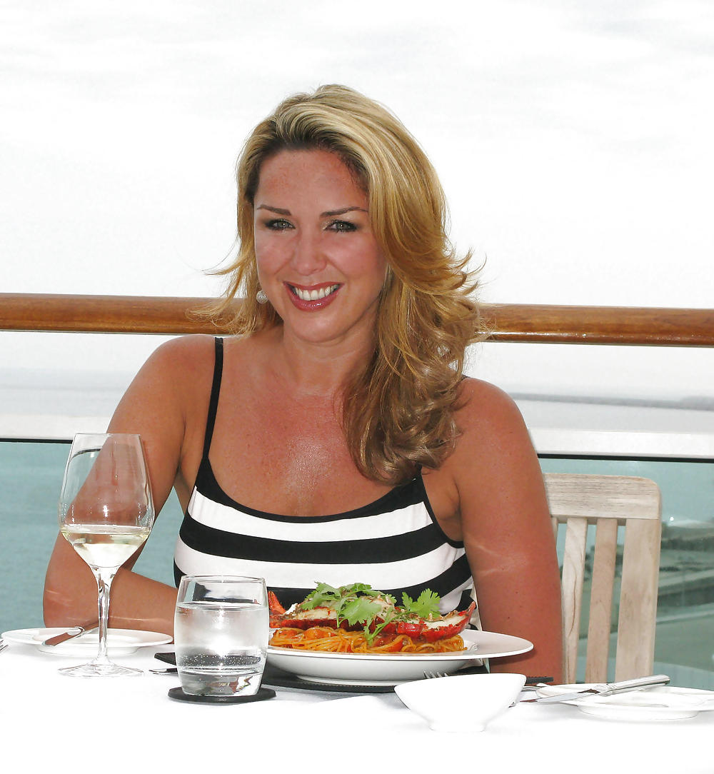 British milf Claire Sweeney #18568391