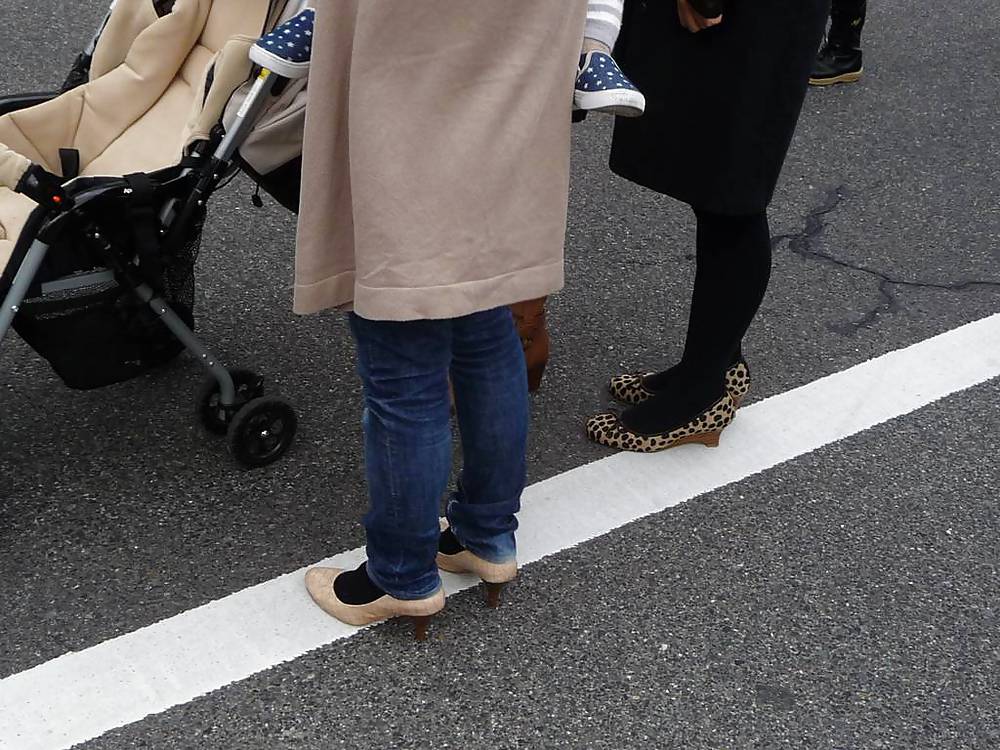 Japanese Candids - Feet on the Street 11 #5309795