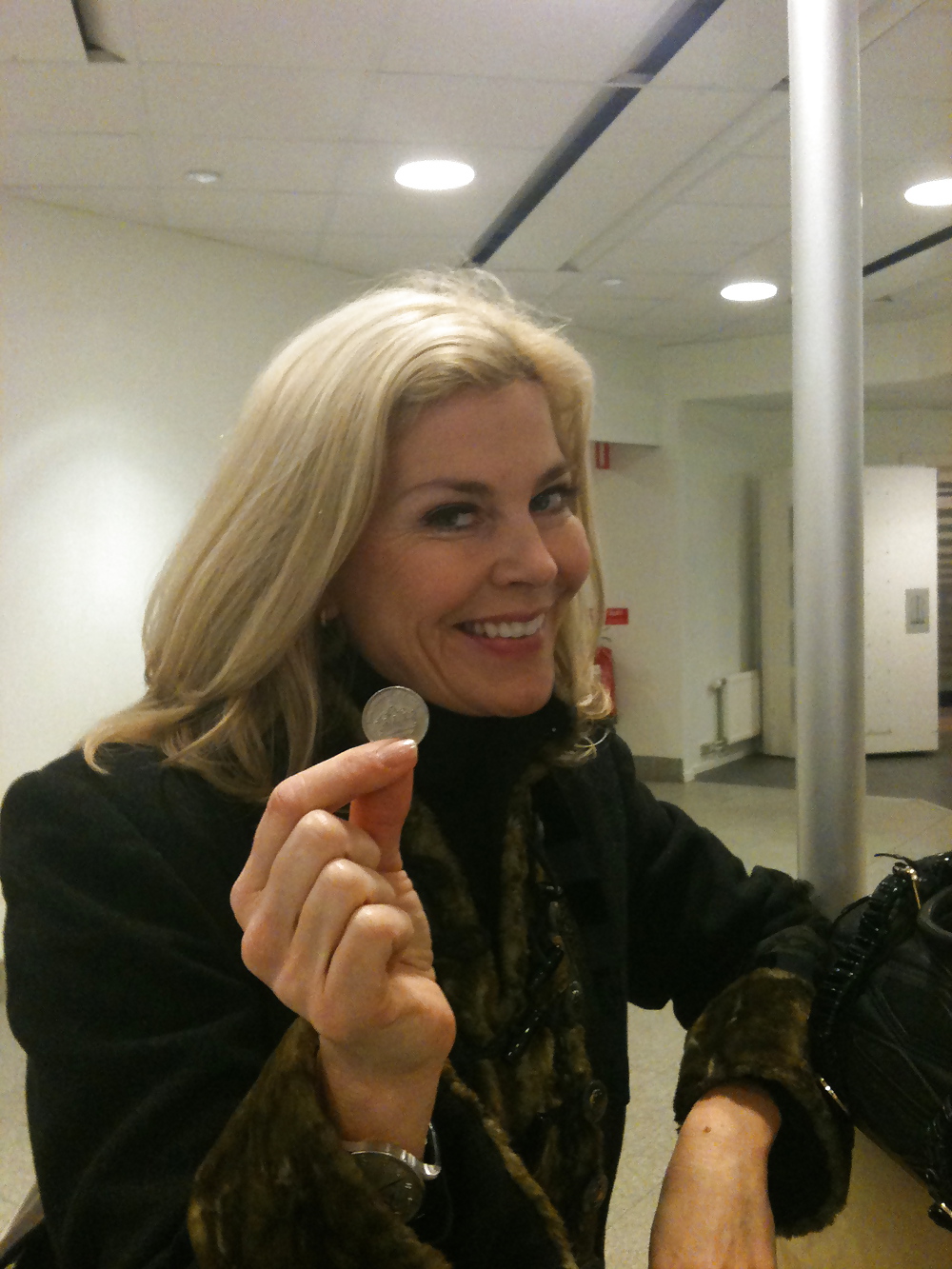 スウェーデンのメディア売春婦
 #16689880