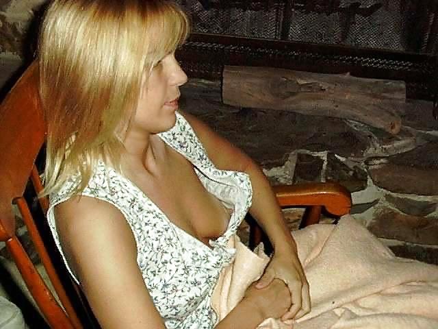 Flashing, downblouse y por supuesto nipslips
 #8110220