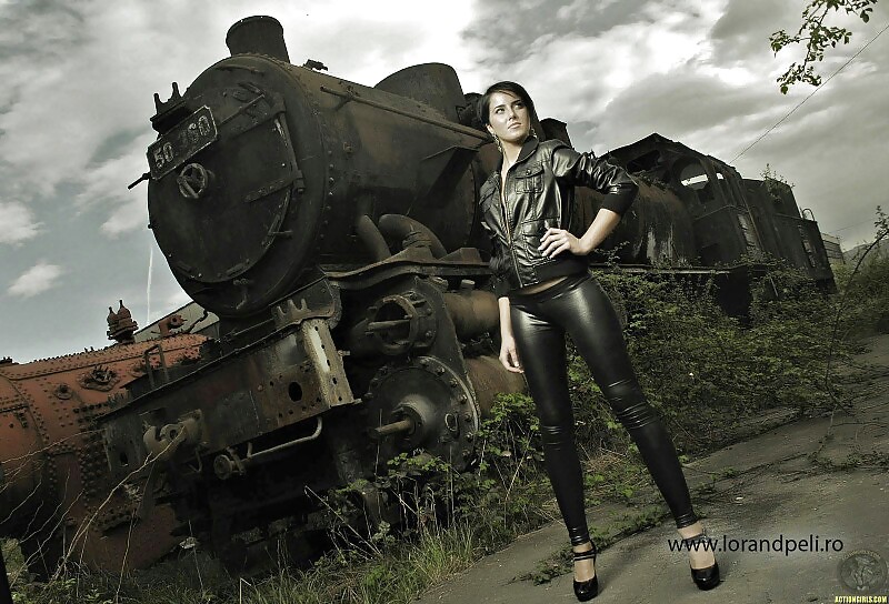 Legging Latex Part 1 #19729024
