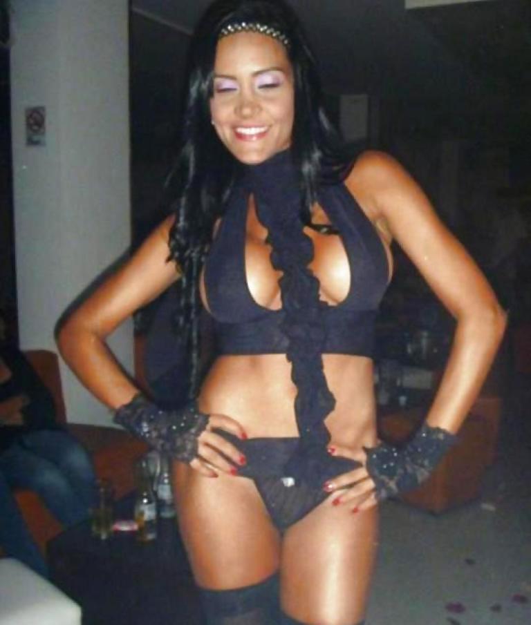 Club babes latinas 04 #16825793