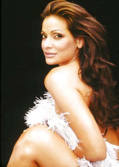 Constance Marie #19887205