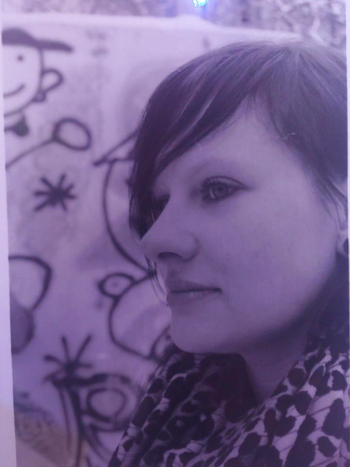 何もしないではいられない
 #21479316