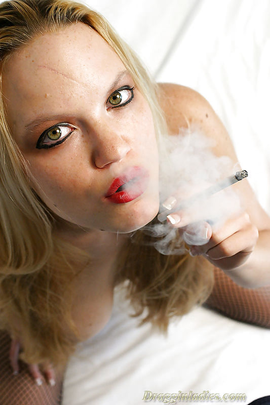 Josephine Jade - Smoking Fetish at Dragginladies #8342455
