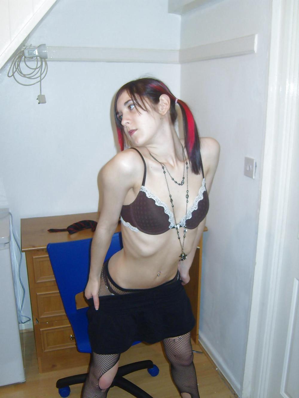 Molto sexy giovane ragazza amatoriale britannica 002
 #8690329