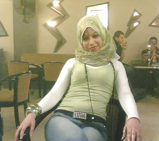 Hijab arabo beurette ragazze sexy
 #12846883