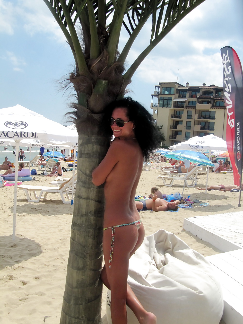 Jóvenes búlgaras de playa por krmanjonac
 #7319528