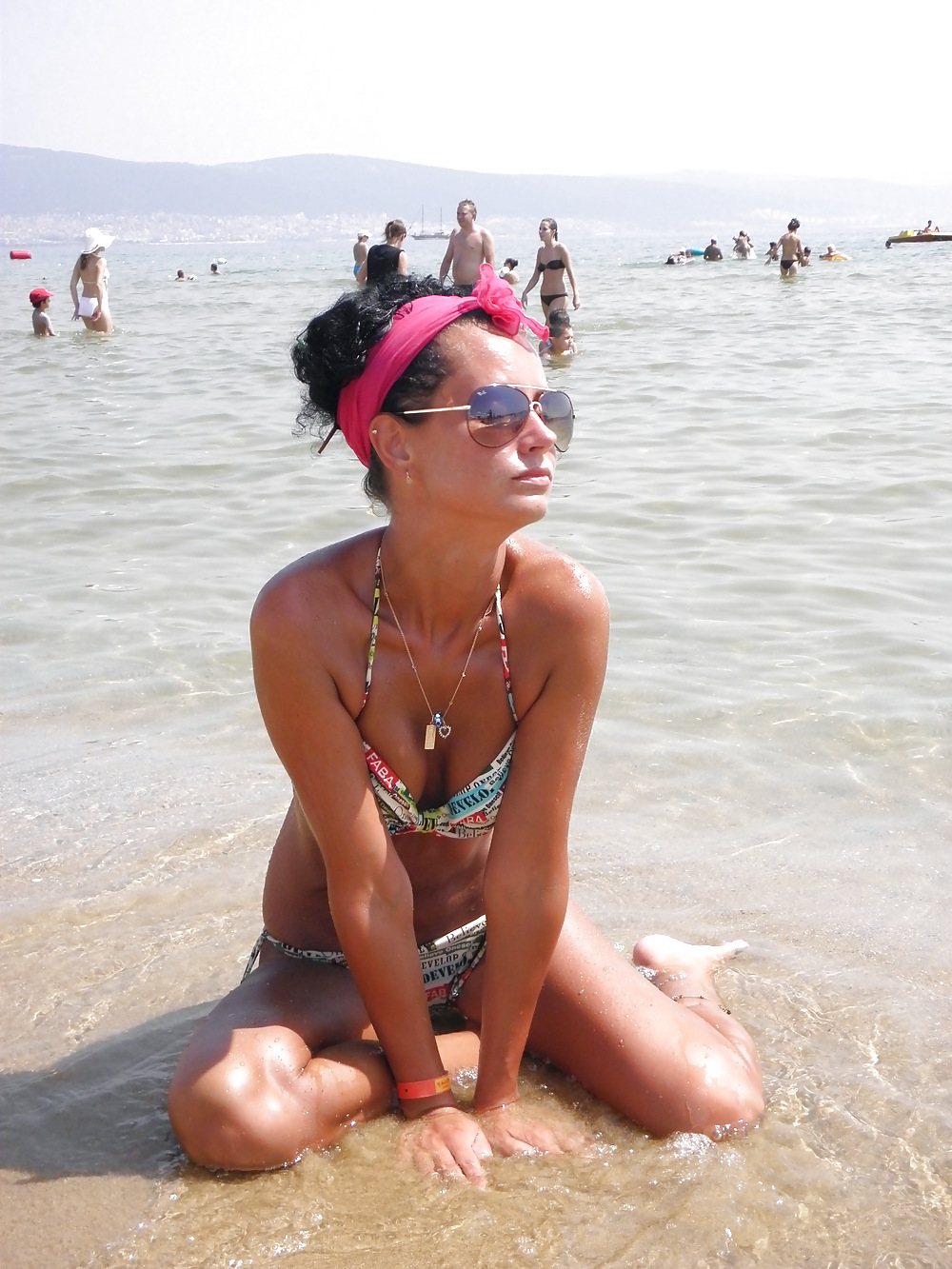 Jóvenes búlgaras de playa por krmanjonac
 #7320151