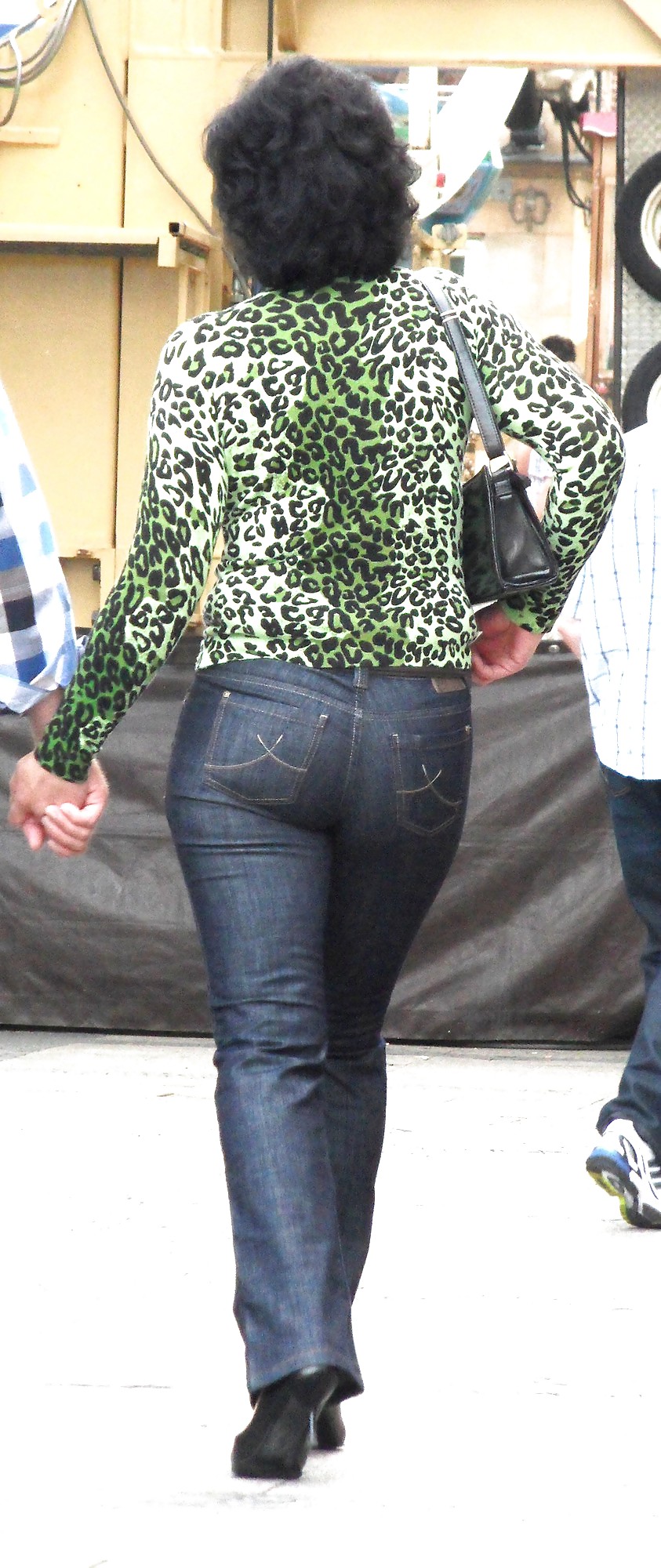 Geile weiber
 #21854170