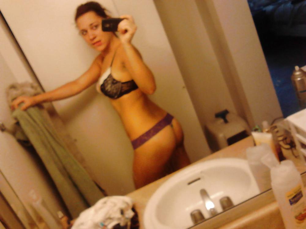 Autofoto adolescente
 #21395288