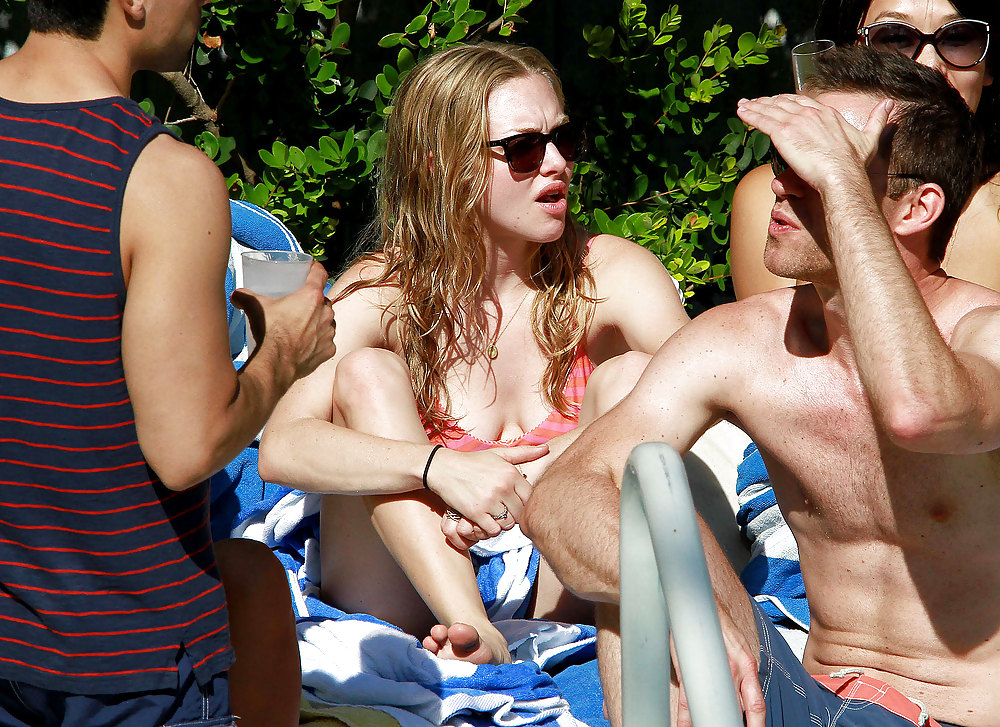 Amanda Seyfried wearing a bikini top at a pool in Miami #6895478