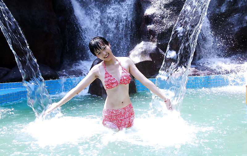 Mein Besuch In Einem Wasserpark (sexy Asians Mit Behaarten Achselhöhlen) #21525574