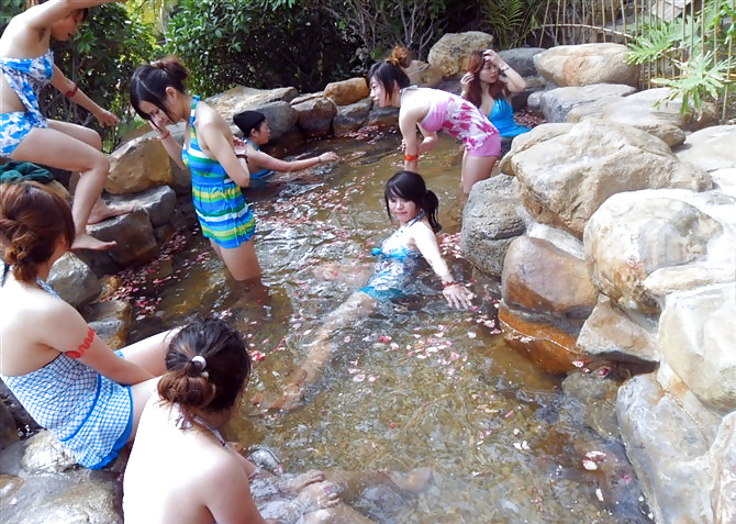 Ma Visite à Un Parc Aquatique (asians Sexy Avec Aisselles Poilues) #21526085