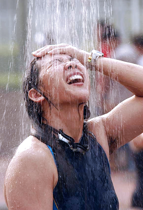 Mein Besuch In Einem Wasserpark (sexy Asians Mit Behaarten Achselhöhlen) #21526970