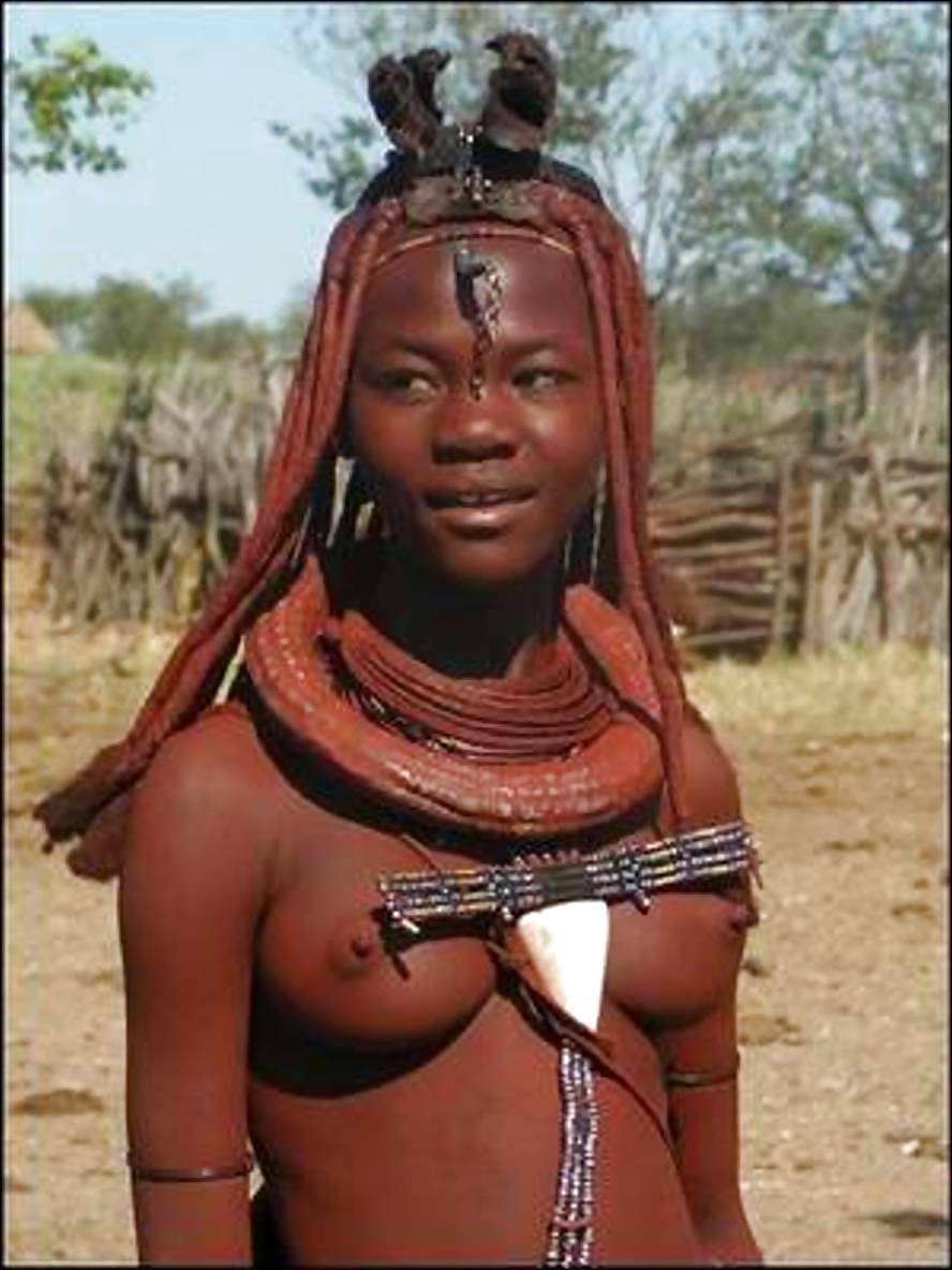 Africa ragazze mostrano tities
 #12102112