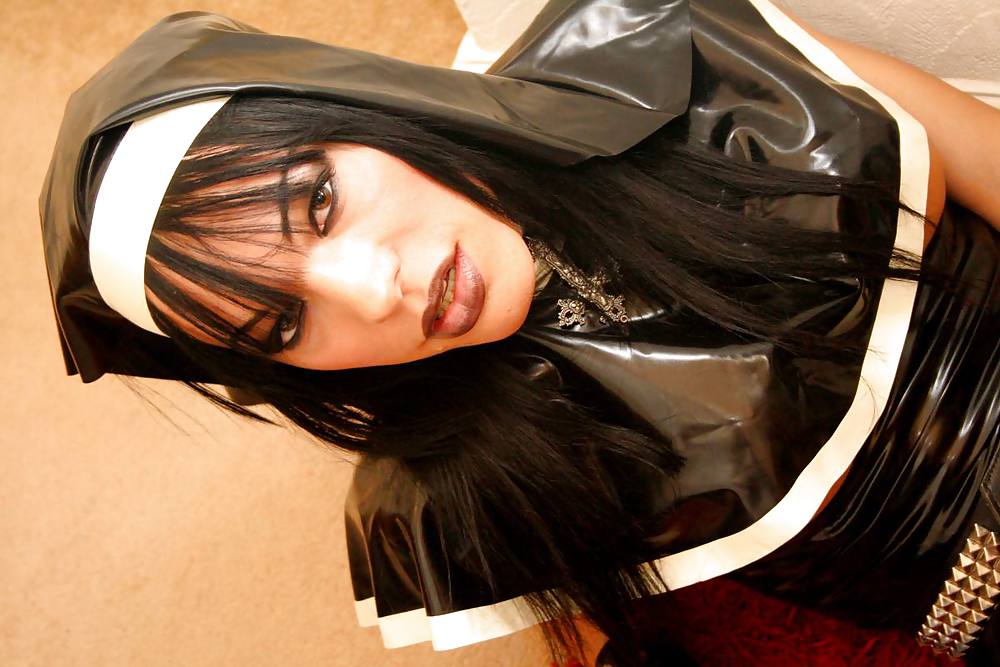 ¡Kinky british nun dying for a wank!
 #17343793