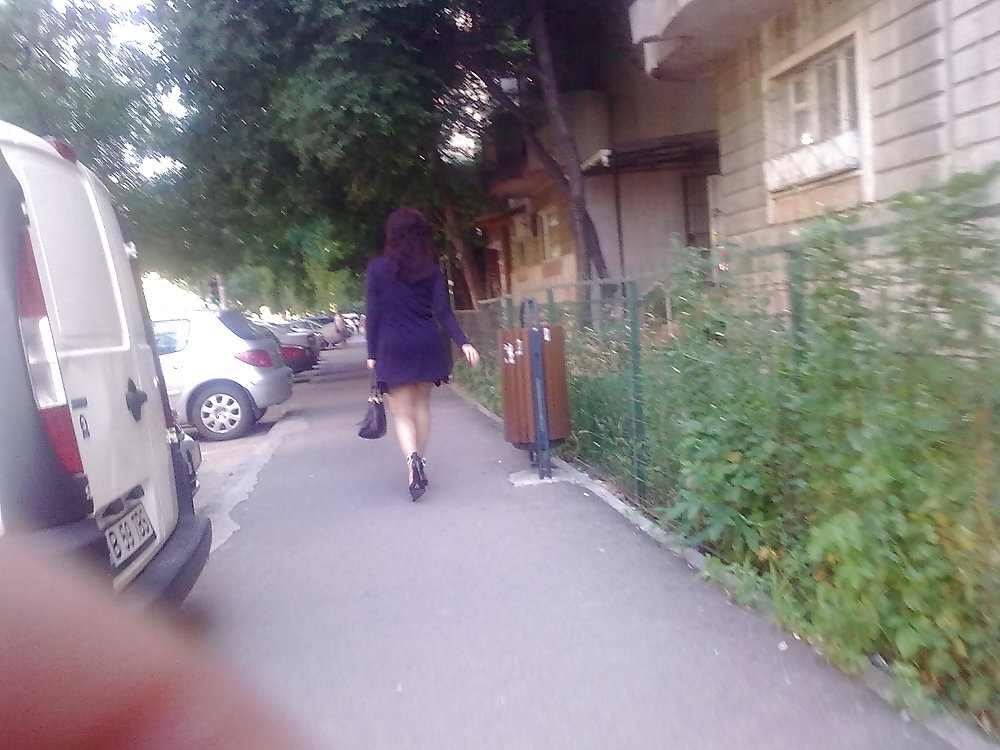 Upskirt in Buc #3949750