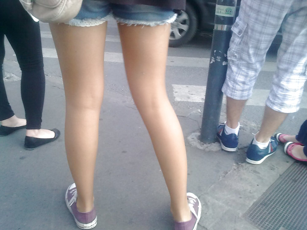 Upskirt in Buc #3950029