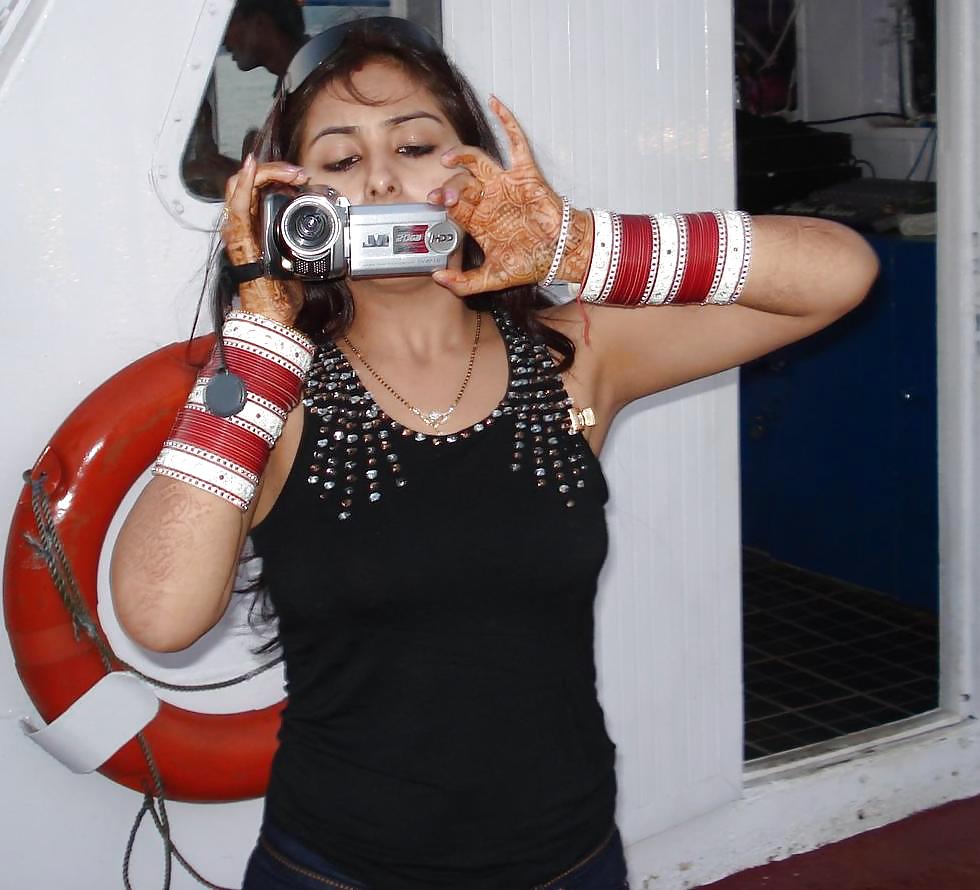 Hot indian girl 1 #8953407