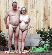 Paare nackt in der natur