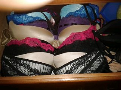 Pics of her Bra Drawer #17033003