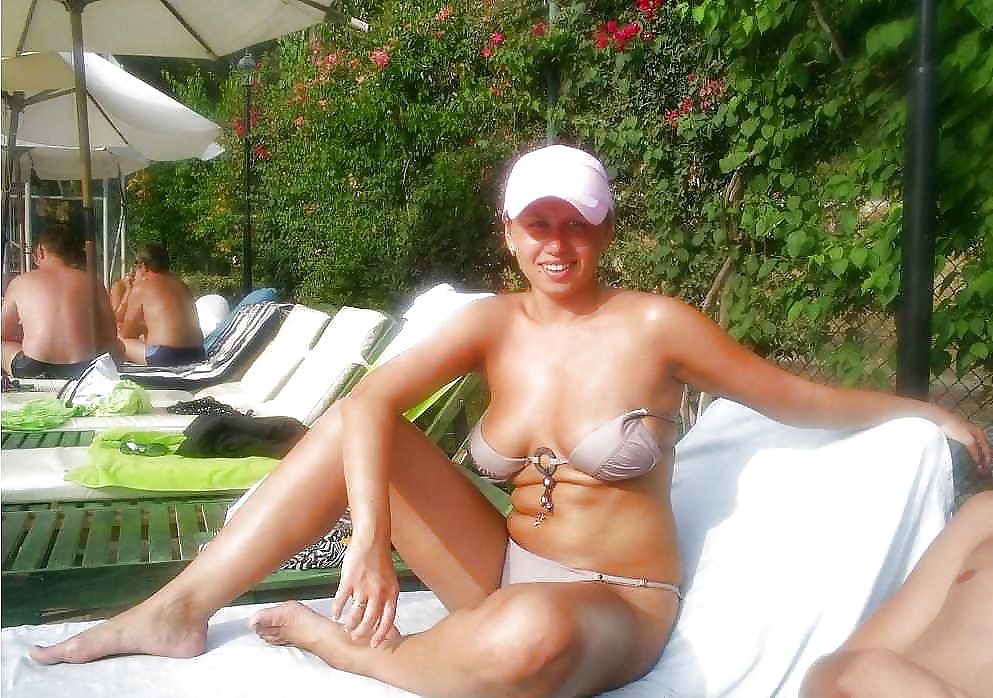 Ihre Mutter In Einem Bikini #15278619