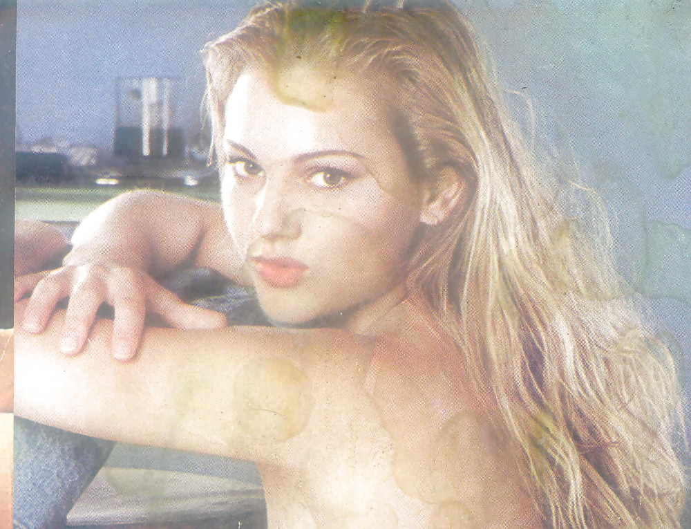 Stain on Mags Scan 4 #957078