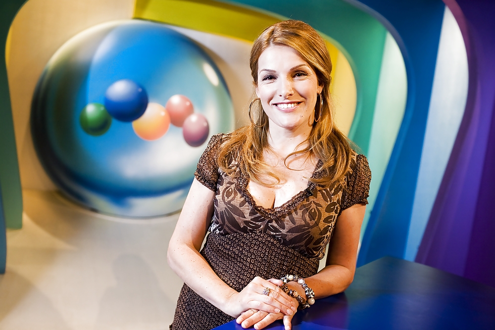 Die Heißeste Hure Im Holländischen Fernsehen: Lucille! #871687