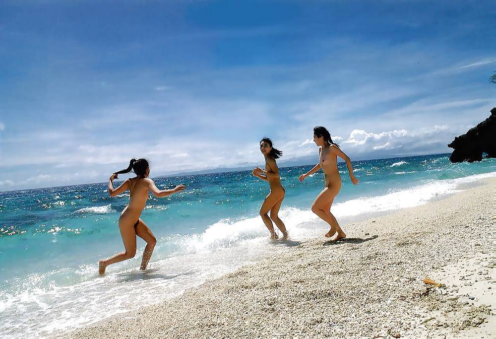 Gruppi di ragazze nude 004 - ragazze ikeike
 #15839682