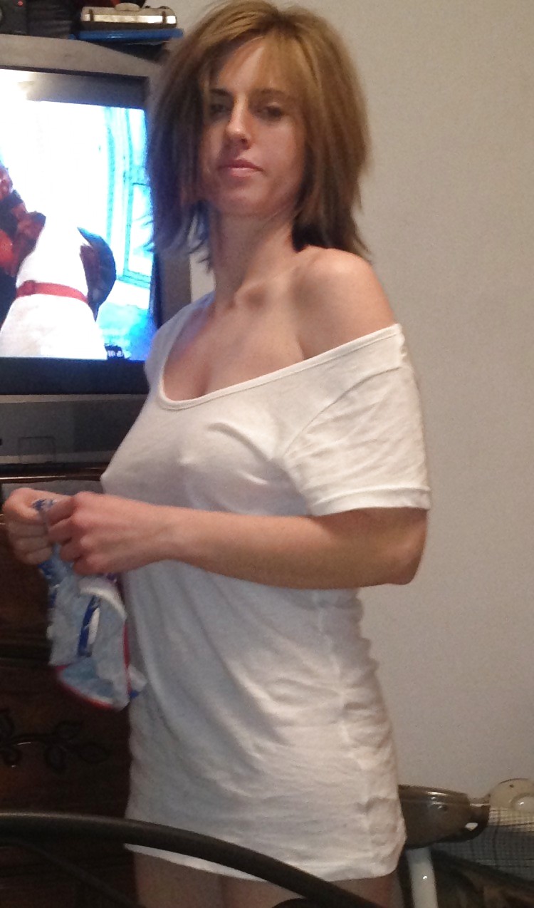 Braless especial 11.
 #22494599