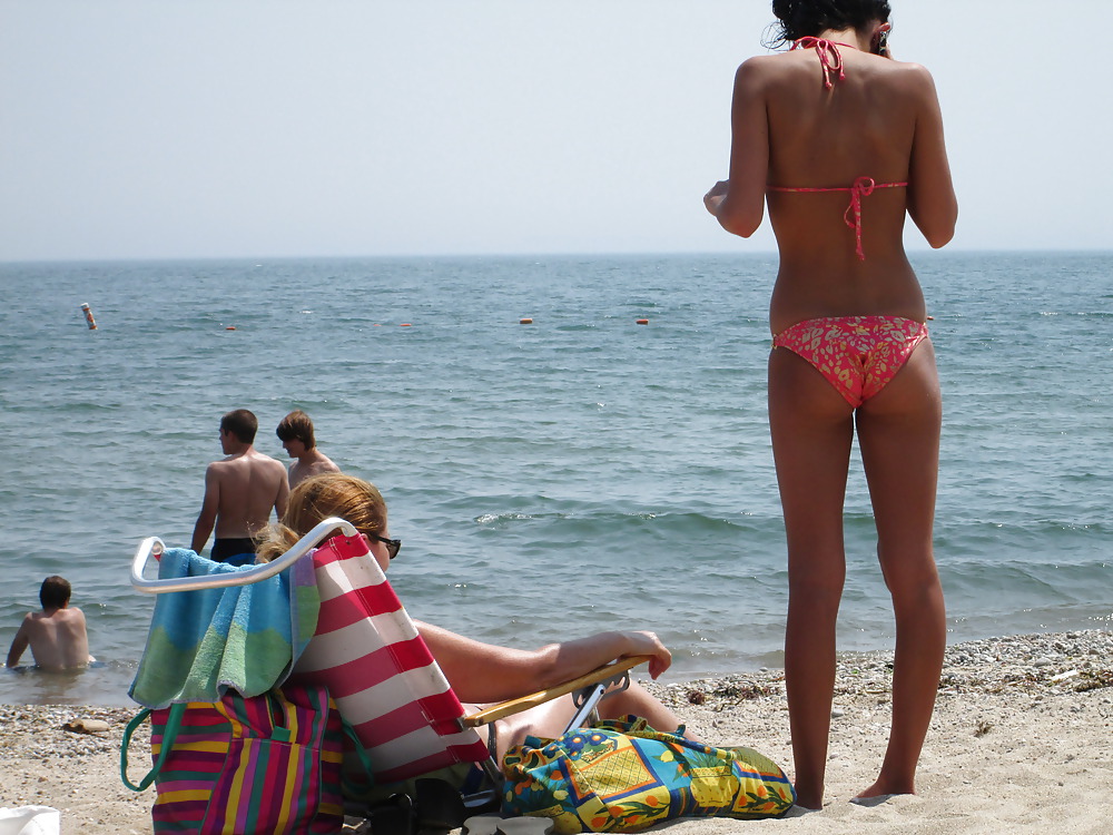 Some hot beach girls