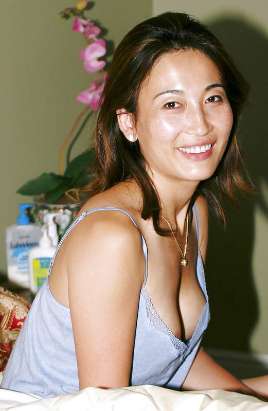 Chinese MILF #3908324