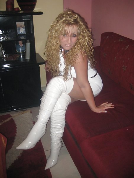 Griego amateur milf
 #4878623